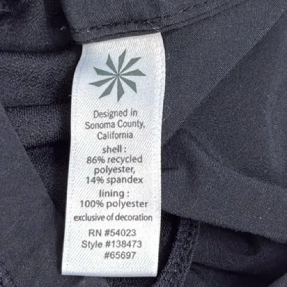 Athleta Black Women's Shorts - Picture 6 of 6